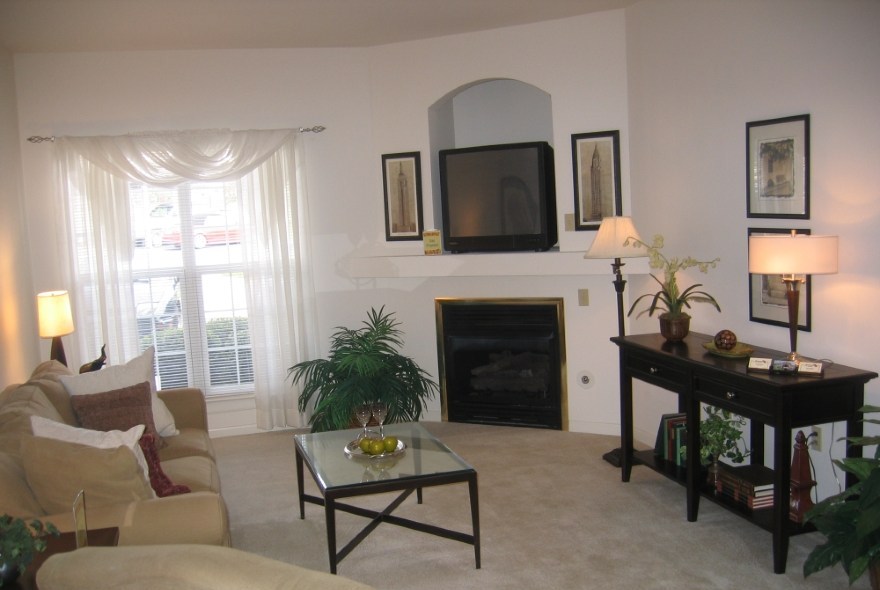 Autumn Oaks Apartments Manchester, MO Valley Park, MO